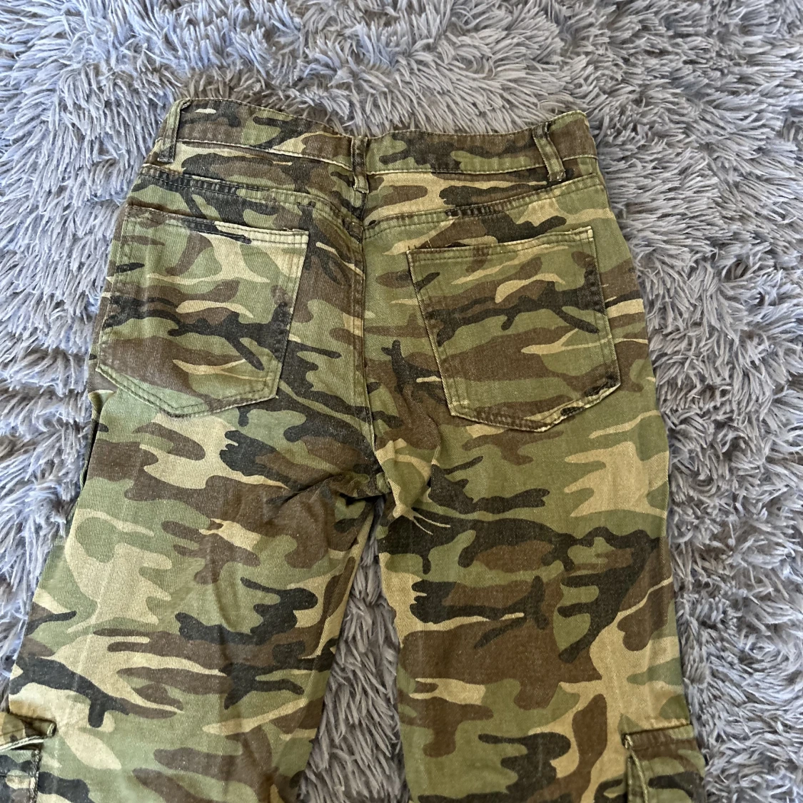 Camo cargo byxor - 90