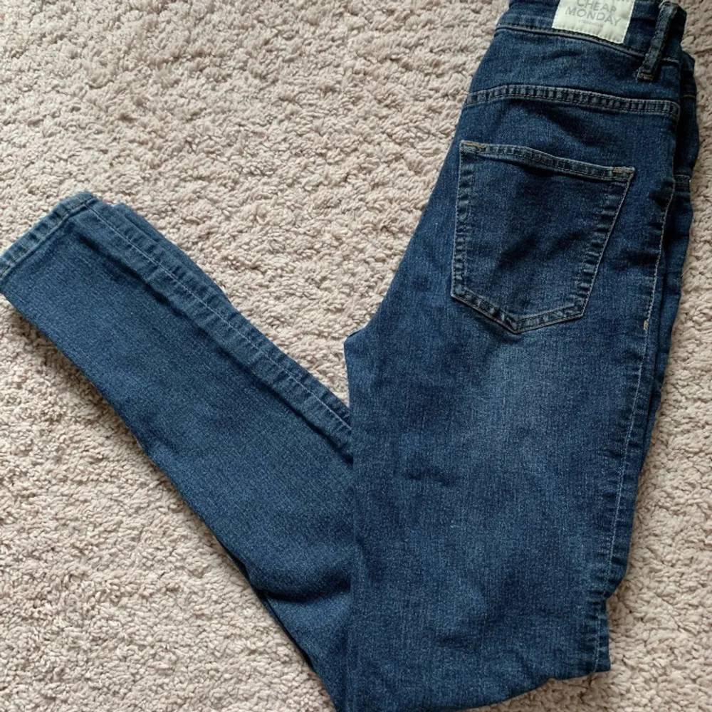 Cheap monday jeans XS fint skick. Stretchjeans . Jeans & Byxor.