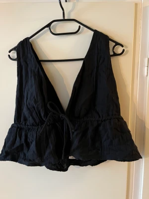 Croptop BikBok - Använd en gång