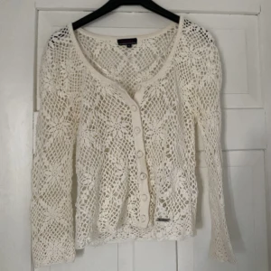 virkad tröja - använd fåtal gånger inget som syns 