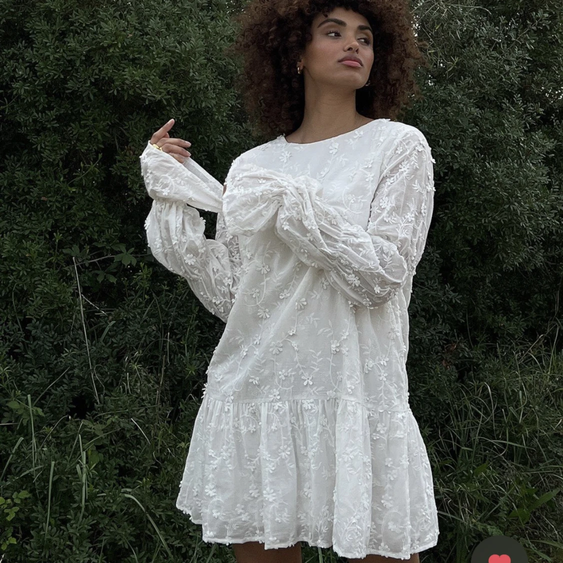 Nakd klänning med armdetalj, vit  - 91