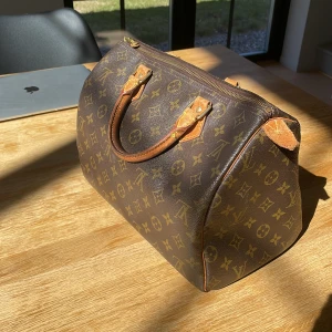 Louis Vuitton speedy - En speedy inköpt från Bukowskis, kvitto finns