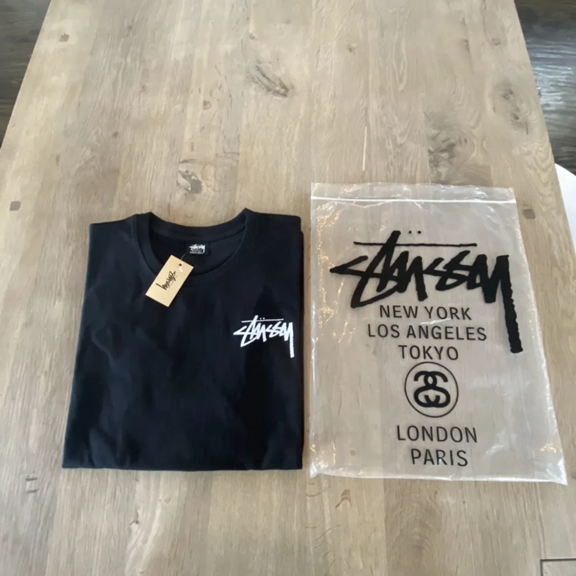 STUSSY FUZZY DICE  - 91