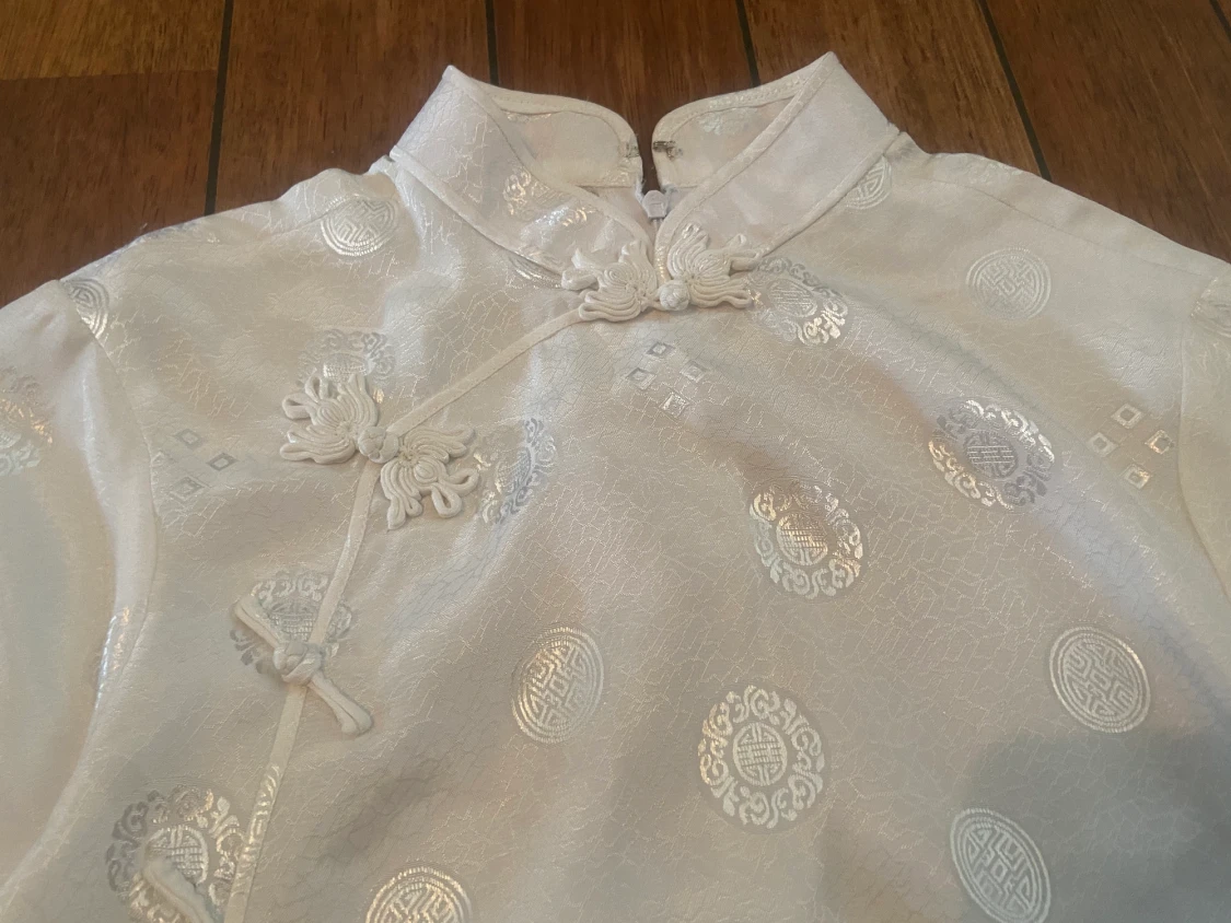 Asiatiskt inspirerad tröja