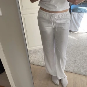 Linnebyxor  - Fina linnebyxor som inte kommer till användning, fint skick!