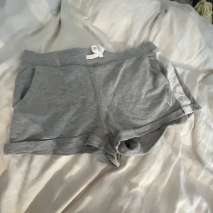 Mjukisshorts  - 🩶🩶