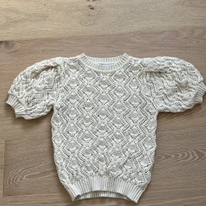 Tröja - Säljer denna jätte fina tröjan från zara