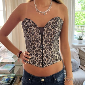 Korsett!  - Snygg korsett som är perfekt till fest! 