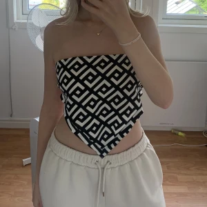 Scarf-topp - Scarf-topp från boohoo❣️ Säljs med prislapp kvar❤️