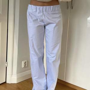 Pyjamasbyxor från uf företaget Nox❤️‍🔥storlek S regular längd, första bilden lånad från deras instagram 🤍