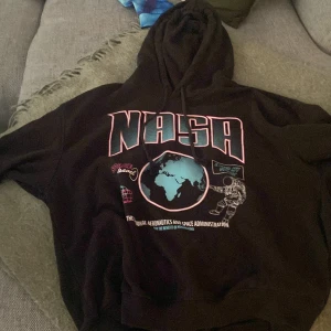 Cool nasa hoodie - Good condition, fits good not used much 
