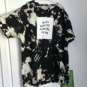ASSC t-shirt  - assc t-shirt som jag blekt själv! 