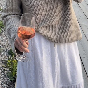 Vit långklänning - Nypris 2.000kr, använd en gång