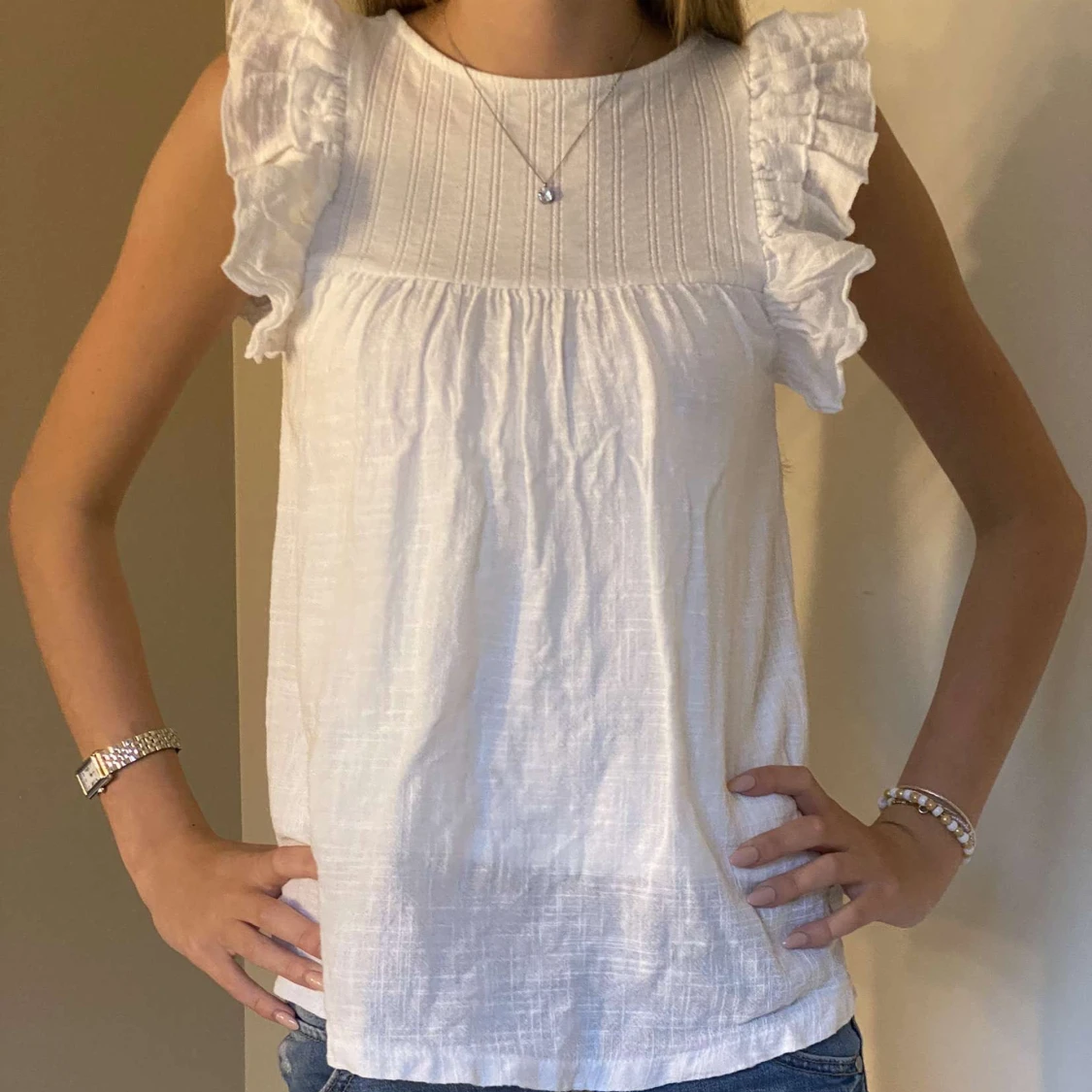 Zara Blus med volang