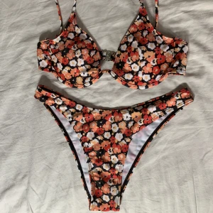 Bikini  - Såld💓 