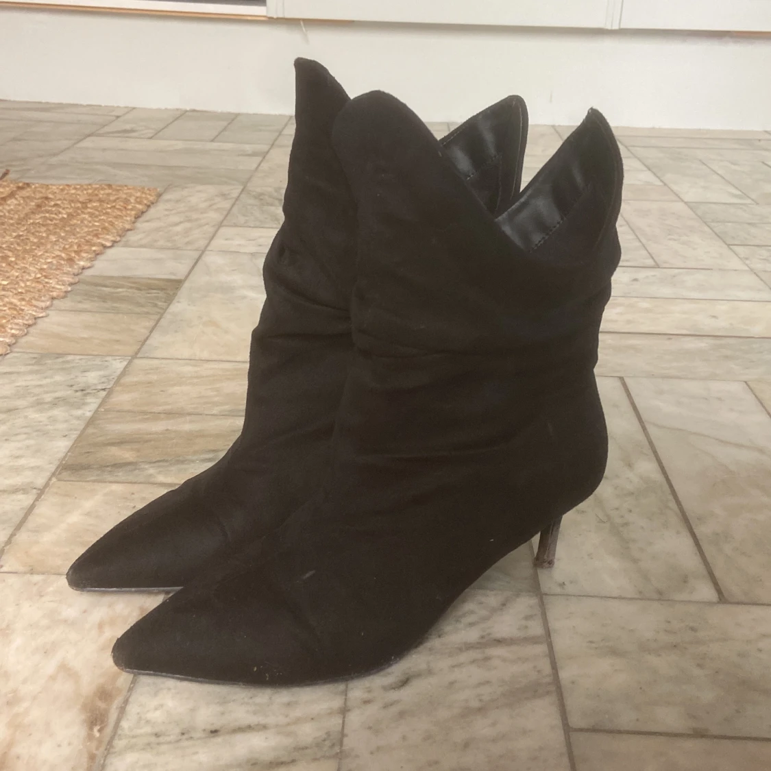 Svarta klackar  - 91