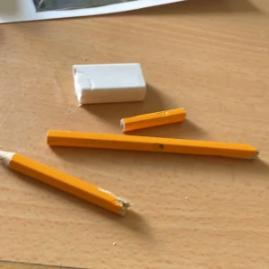 Pennor från Nike byter - Fina pennor behörver ett nytt hem min råtta käkade suddet