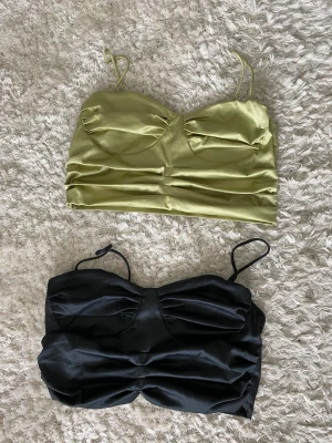 Toppar - Två toppar från zara, aldrig använda då de är för små för mig! Båda för 150kr eller en för 80kr🥰