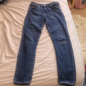 ginatricot jeans - använda några gånger storlek 38 kan fraktas