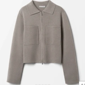 Fin stickad jacka  - Super härlig och mysig inför vintern! 🌸