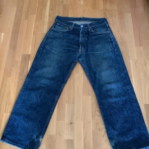 Evisu jeans - Ett par Evisu jeans jag köpte på ettresex förra året. Bra skick!
