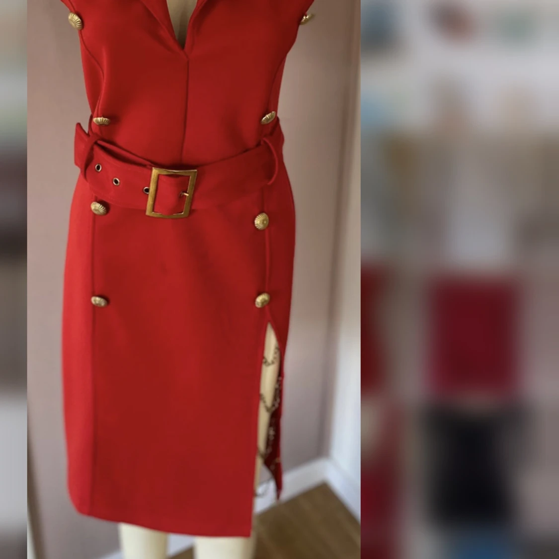 Röd klänning  - 90