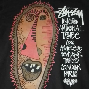 Stüssy vintage t-shirt - En fet stussy thisa, äkta har påse men inte kvittot, köparen står för frakten.