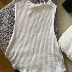 Klänning  - Använd en gång 