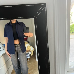 Skjorta - Kortärmad skjorta köpt vintage, oklar storlek men jag är s/m