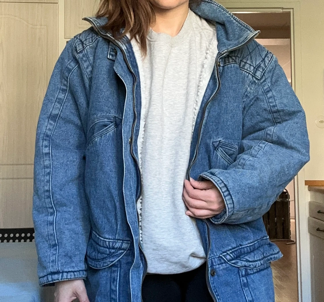 Varm och fodrad jeansjacka