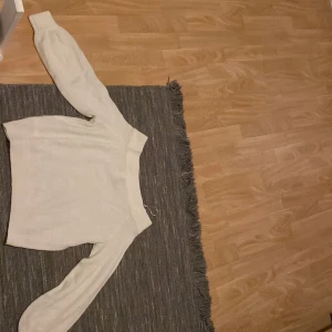Tröja - Vit tröja strl S