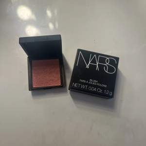 Extra liten nars blush, använd men mycket kvar! Färgen orgasm🙌🏻