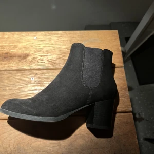 Klackar - Klackar som inte kommer till använing. Använt vid ett tillfälle 