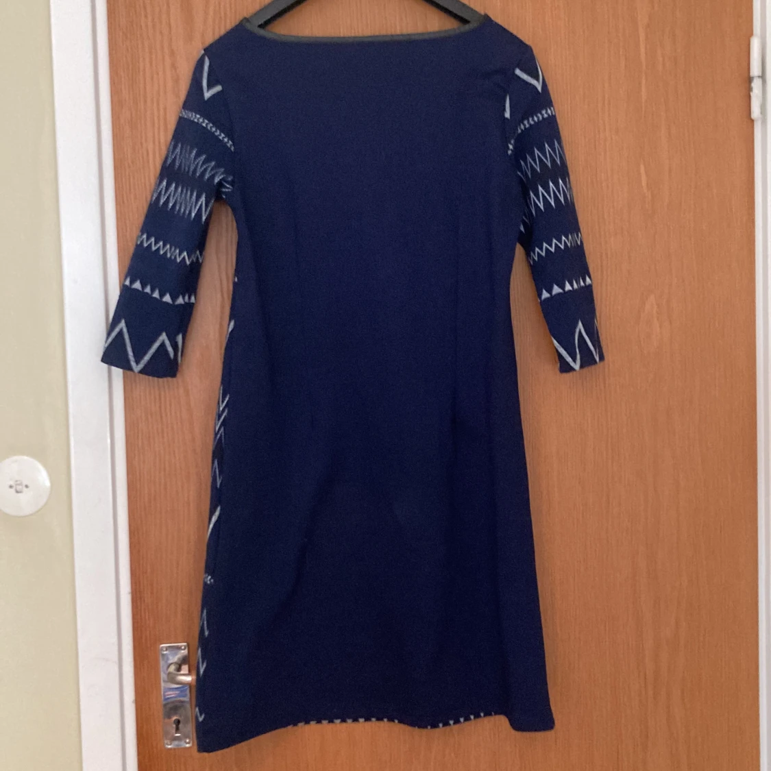 Mörkblå klänning - 90