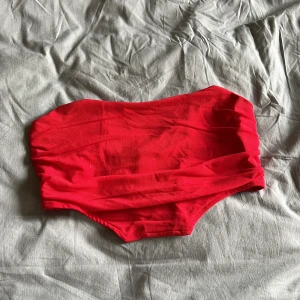 Röd kort topp - Från shein Aldrig använd