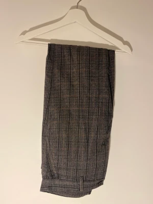 Kostymbyxor - Strl: W32 L30  Gott skick