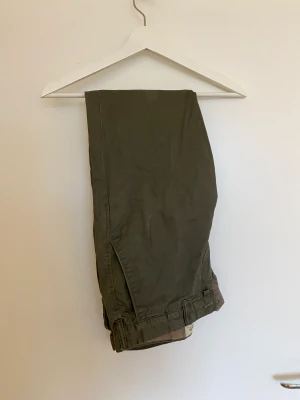 Chinos - Strl: W31 L32 Använt skick men inga övriga defekter. 