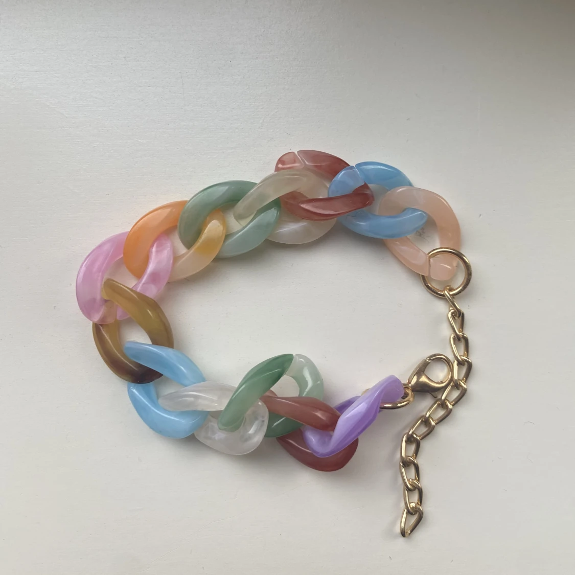 Multifärgat armband 