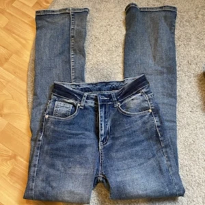 Jeans - Använder aldrig så säljer dessa💕