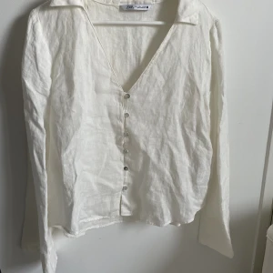 Linne skjorta  - Aldrig använd! Jättefin somrig skjorta!