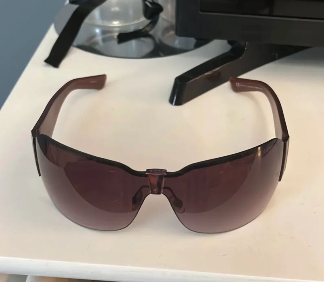 Solglasögon äkta gucci - 90