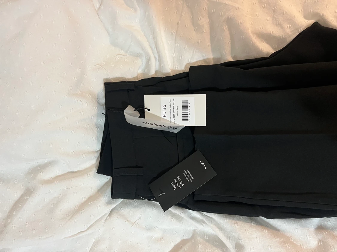 Nakd kostym byxa ny skick - 90