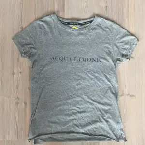 Grå Acqua Limone T-shirt. 