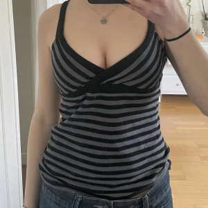 randigt linne - använd köp nu! står ingen strl men uppskattat till s/m💋