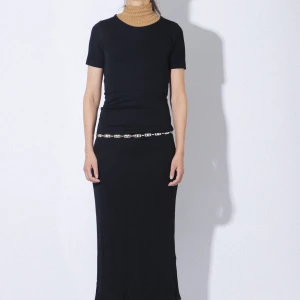 Maxi dress / klänning - Svart klänning med kort ärm. Fint skick! Passar xs/small. Skriv gärna och fråga om mått. Säljs även på IG @museushop. Följ oss där för mer fantastiskt 90s fashion