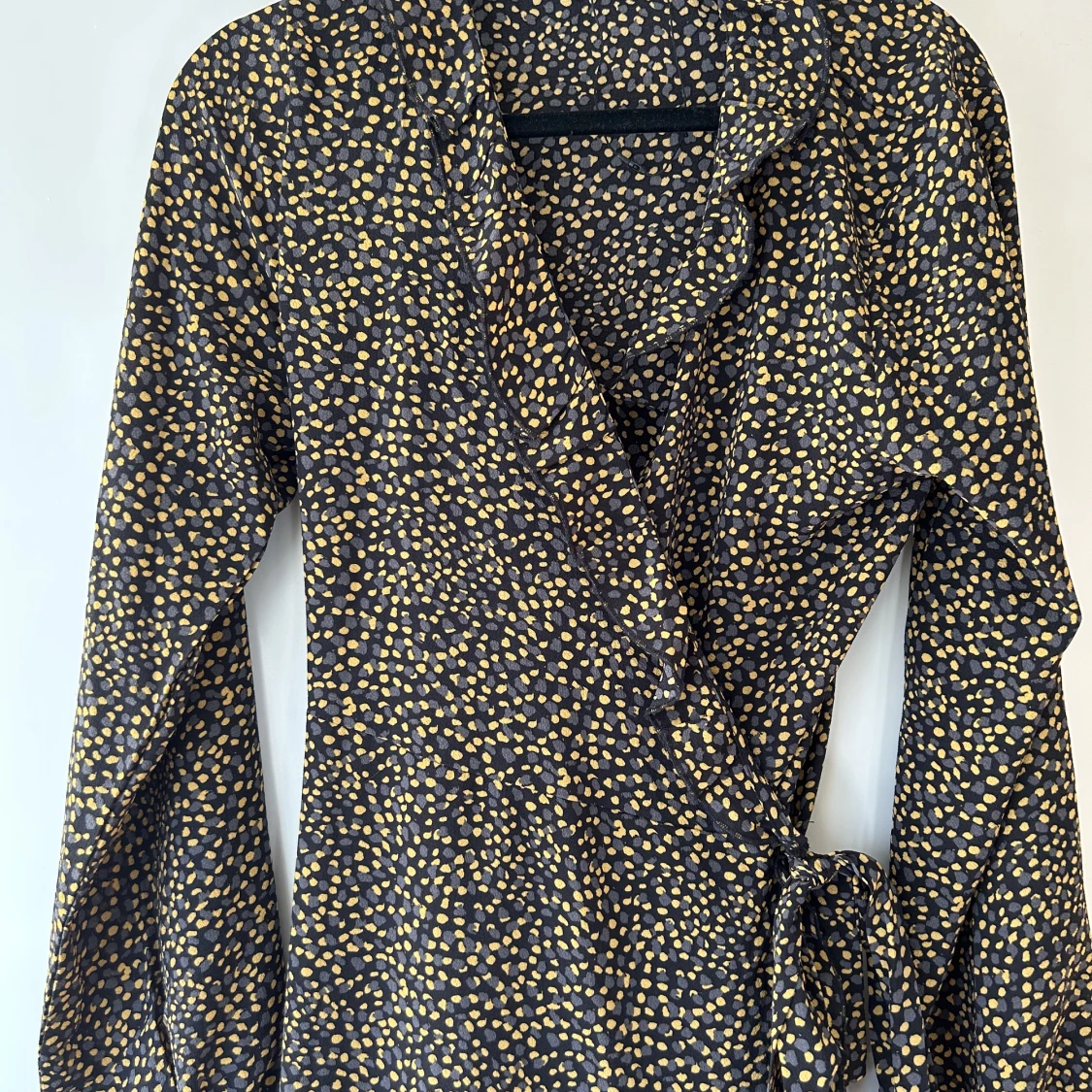 Prickig klänning från Jacqueline de Yong - 90