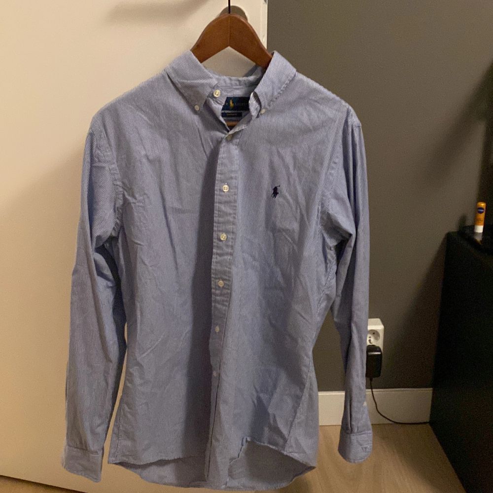 Blå Polo Ralph Lauren skjorta | Plick Second Hand