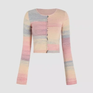 Finstickad topp - Croptop med utsvängda armar. Aldrig använd. Nypris 280kr säljer för 200kr Storlek M