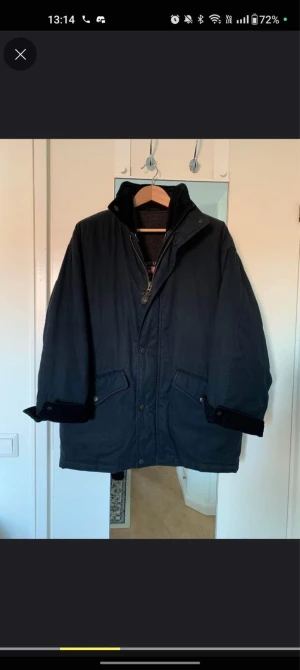 Gant fodradjacka Small - Svart gant jacka fodrad. Bra skick. Stor small/ funkar som medium också