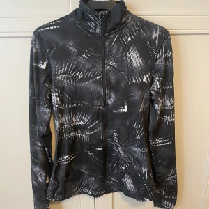 Träningströja från Nike - Inga anmärkningar 